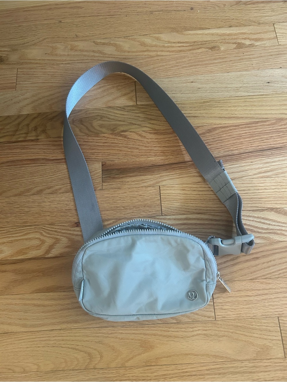 lululemon athletica Gray Everywhere Crossbody Belt Bag